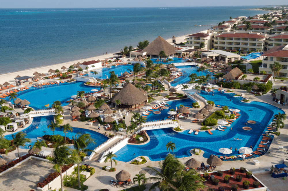 Cancun hotels near airport